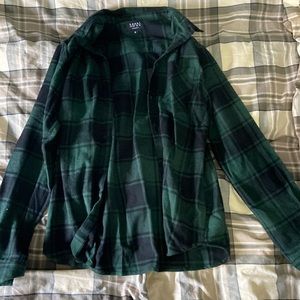 Size M green and black flannel